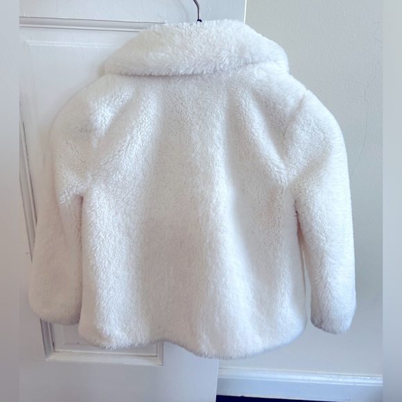 Janie and Jack faux fur white coat - Picture 3 of 4